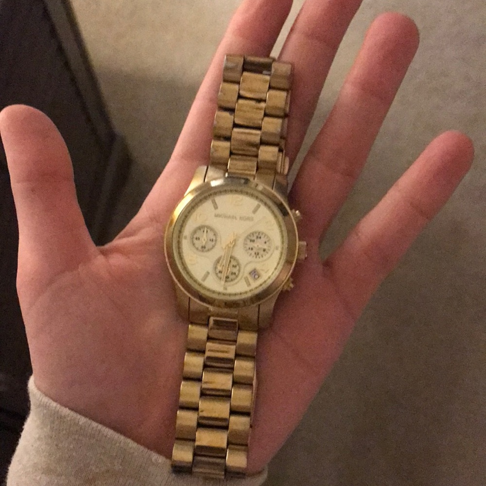Michael khors gold watch